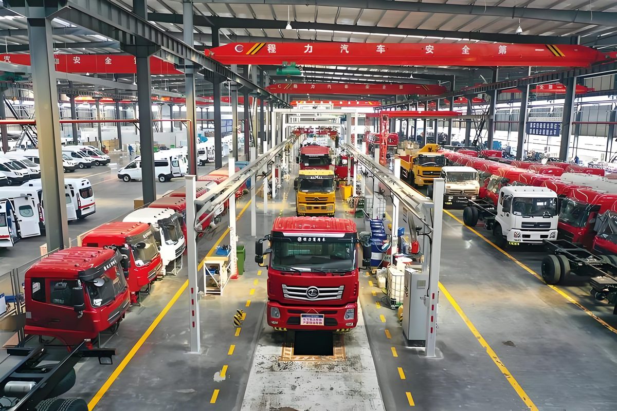 Assembly line with multiple special-purpose vehicles