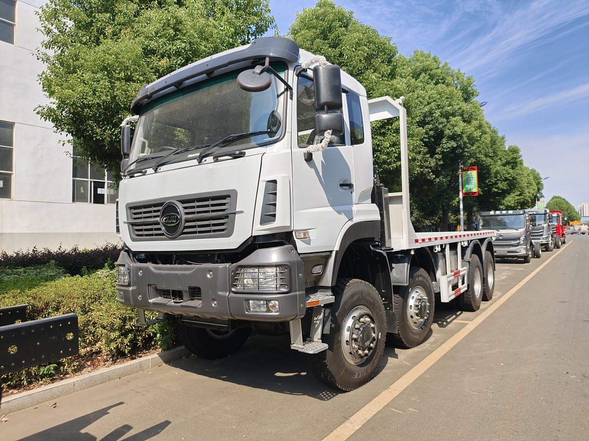 CHENGLI 31t Flatbed Transport Truck with Ramps — Front-right 45° view (another angle)